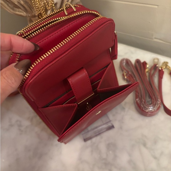 Low start Chic and Sporty POMELO Red Convertible Crossbody clutch Wristlet - Picture 7 of 11